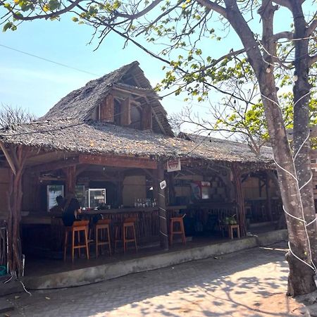 Q'Pelagos Sunset Bungalow Гили Траванган Экстерьер фото